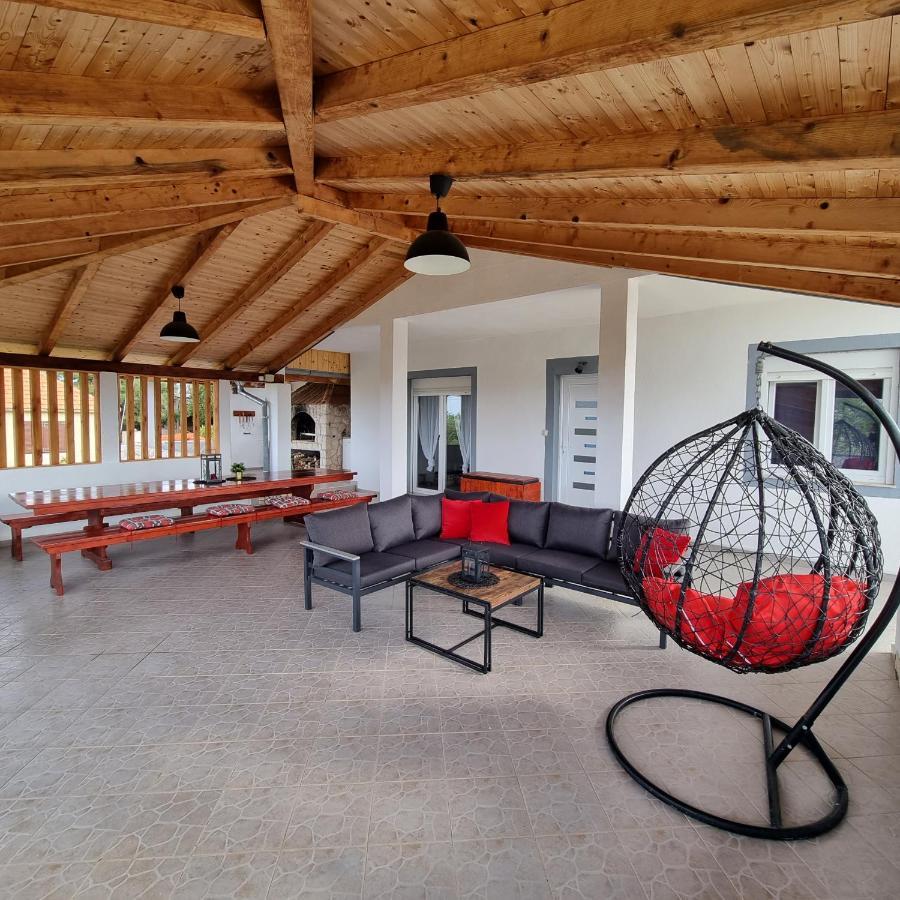 Holiday House Da & Do Pakostane Exterior photo