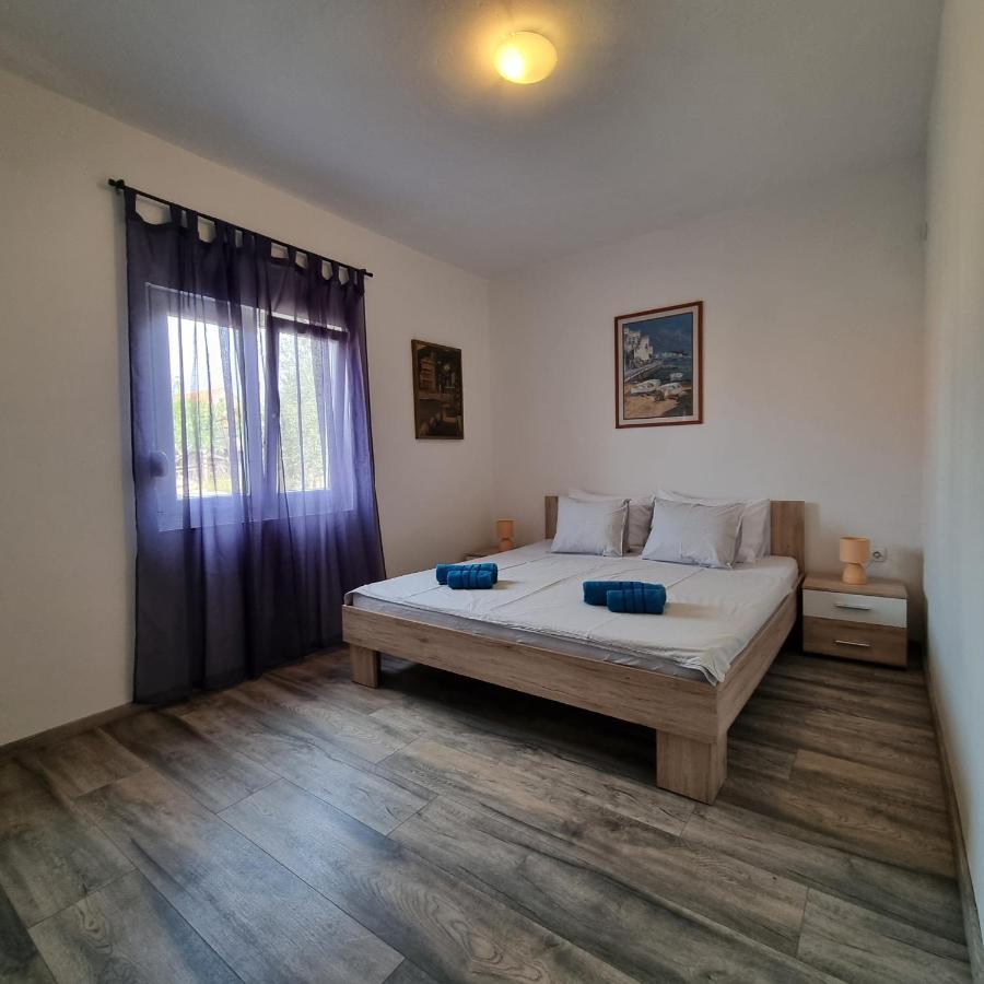 Holiday House Da & Do Pakostane Exterior photo