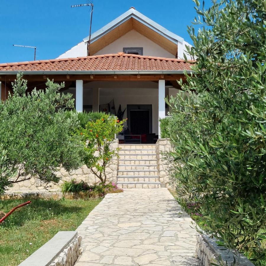 Holiday House Da & Do Pakostane Exterior photo